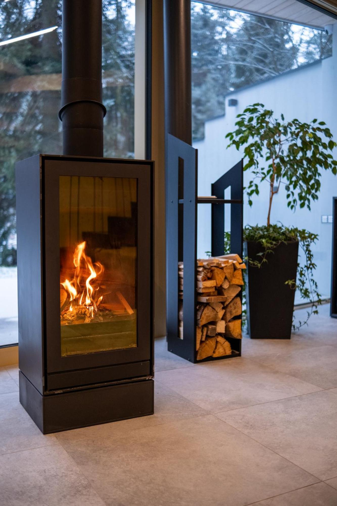 Pine Chalet Smizany Luaran gambar