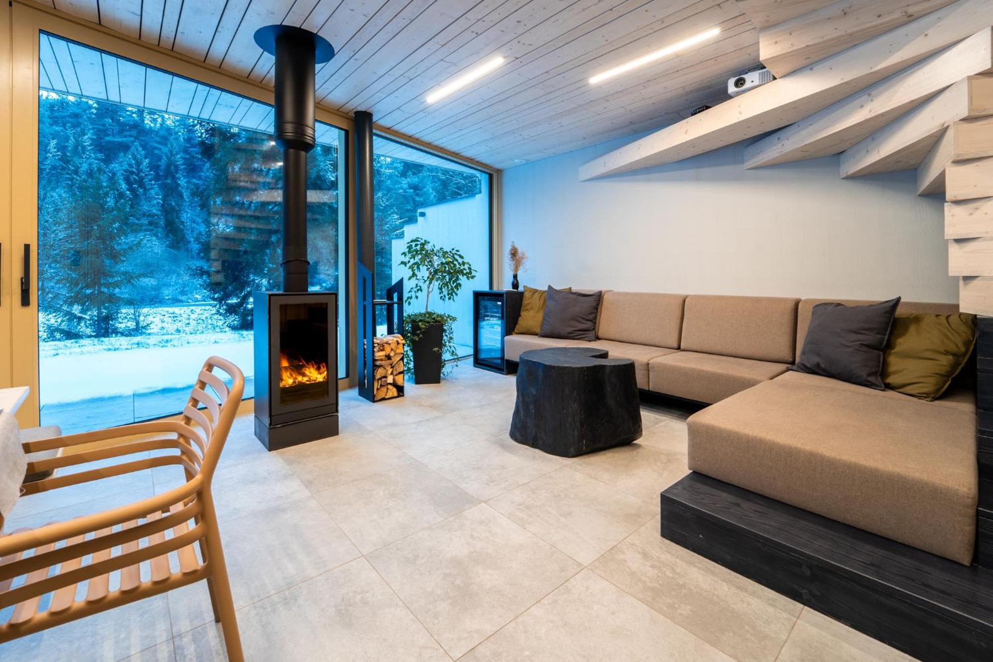 Pine Chalet Smizany Luaran gambar