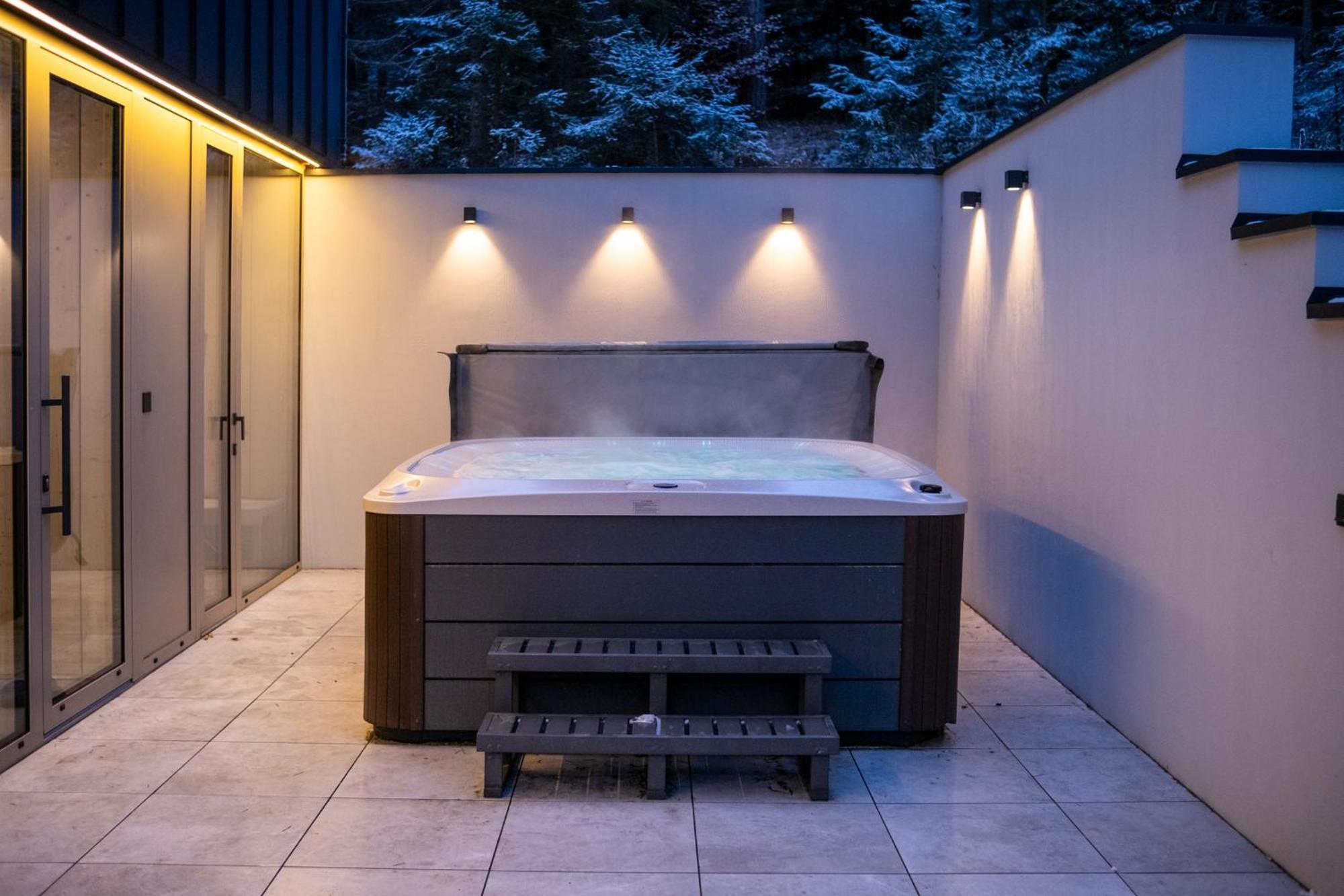 Pine Chalet Smizany Luaran gambar
